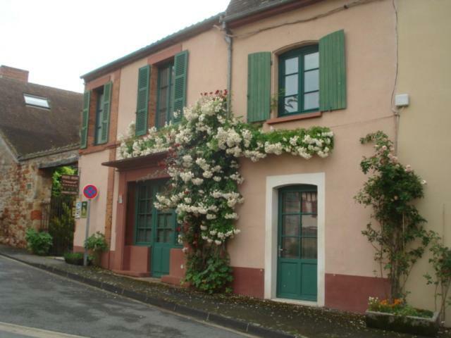 Saint Sauveur Bed & Breakfast Herisson Luaran gambar